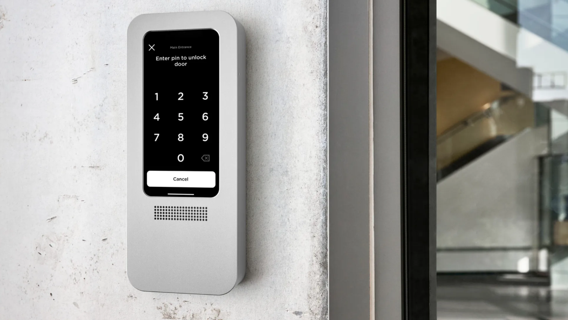 how does swiftland intercom system work